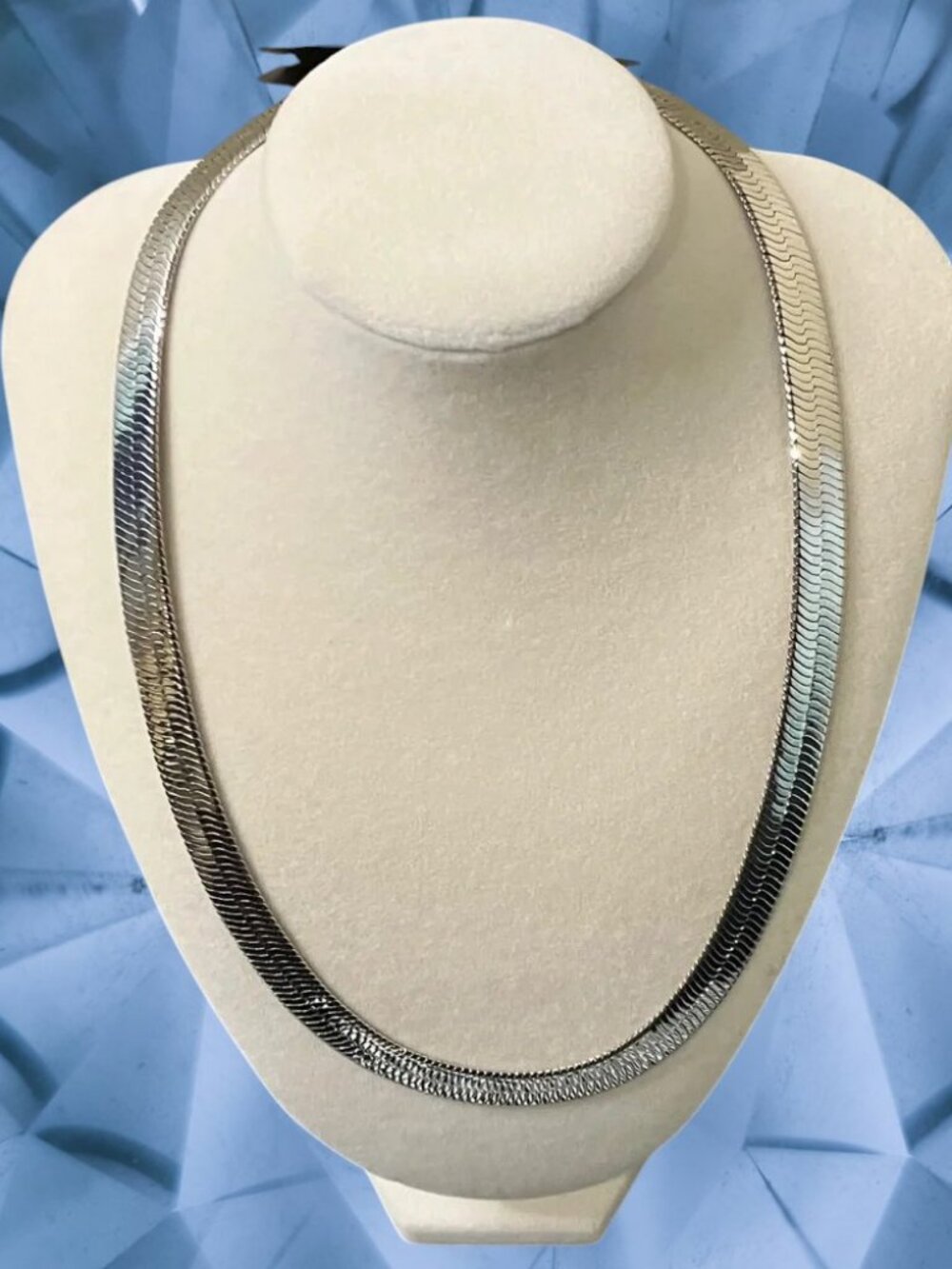 Apt. 9 Silver Herringbone Chain Necklace ✨NWT✨